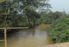 Man jumps into Osun river due to hardship