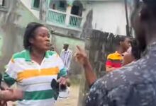 Daughter in messy fight with her mother for dating her boyfriend